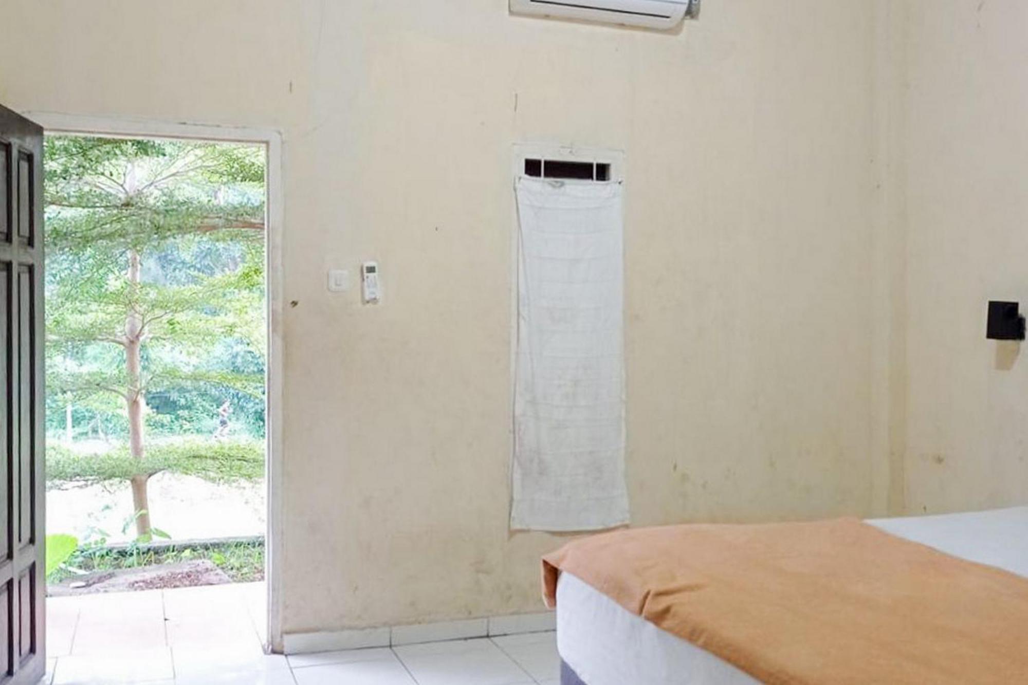 Hotel Pantai Panjang Bengkulu Redpartner Exterior photo